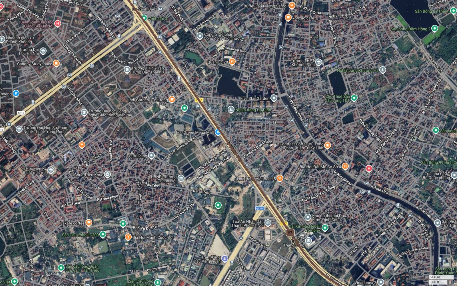 Metro số 7 chạy dọc Nguyễn Xiển qua Hạ Đình, cắt trục Kim Giang và sông Tô Lịch, gần Eco Green Mega Mall và Khu đô thị mới Đại Kim - Định Công